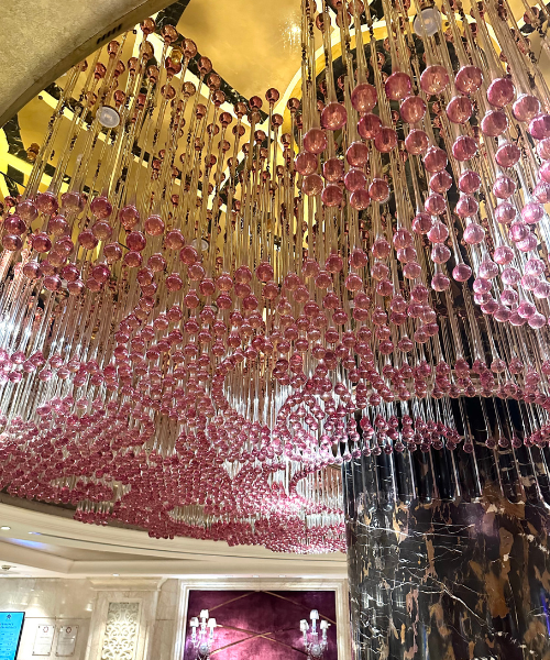 palm-beach-interior-design-firm-owners-are-impressed-with-beautiful-celing-art-in-saudi-arabia